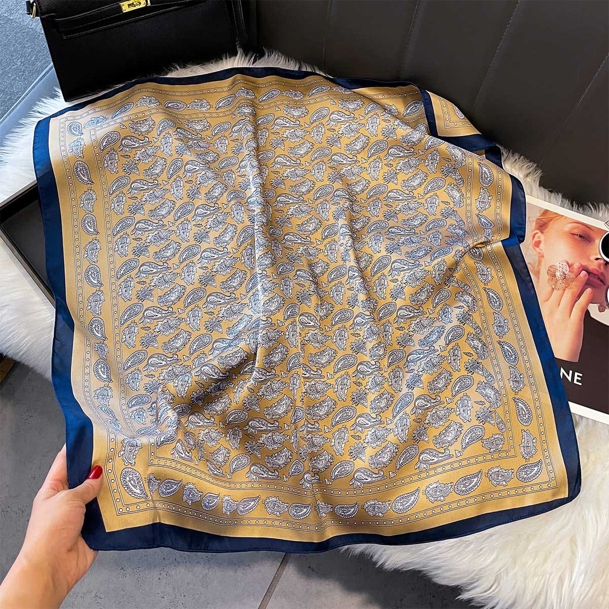 Brown Brass Neck Scarf