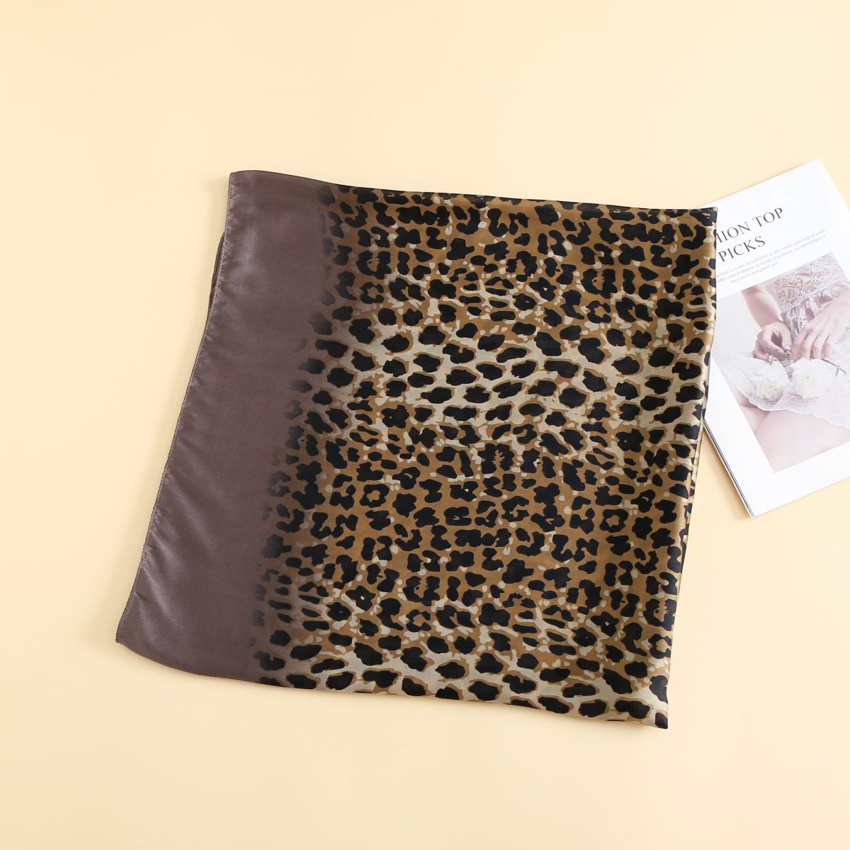 Canvas Brown - Image 3