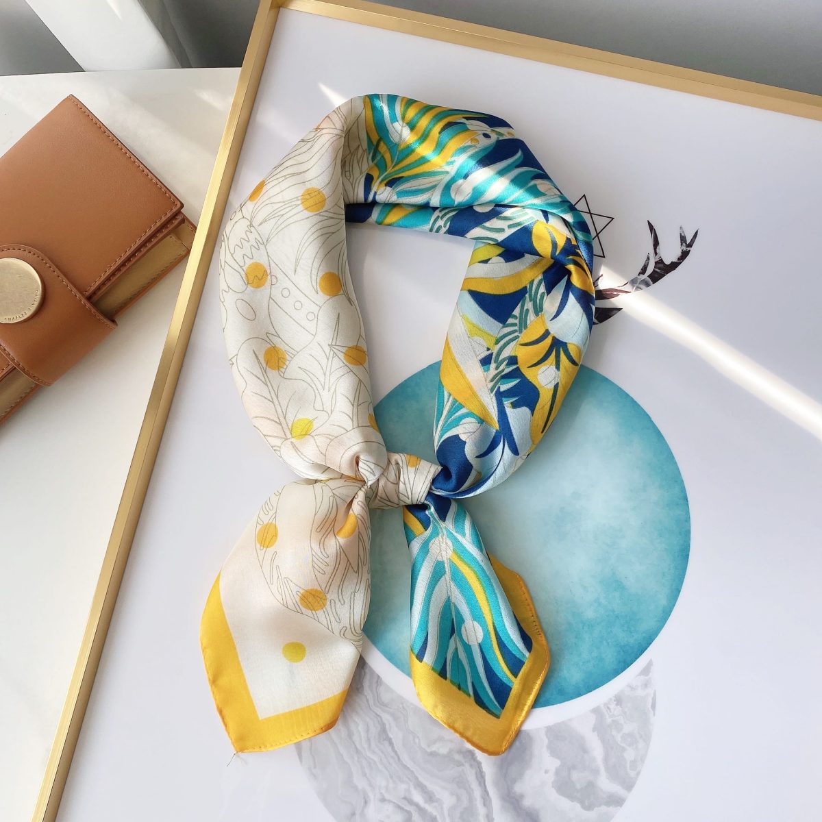 Light Grey Neck Scarf