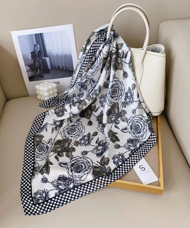 Matterhorn Black Neck Scarf