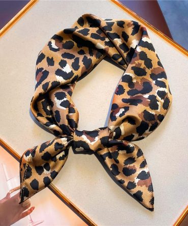 Muddy Waters Neck Scarf