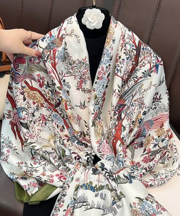 Printed Silk Scarf – Pinnochio White