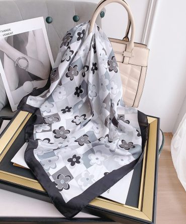 Thunder White Neck Scarf